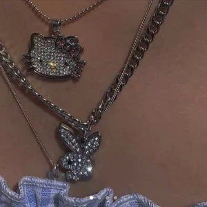 Hello kitty necklace